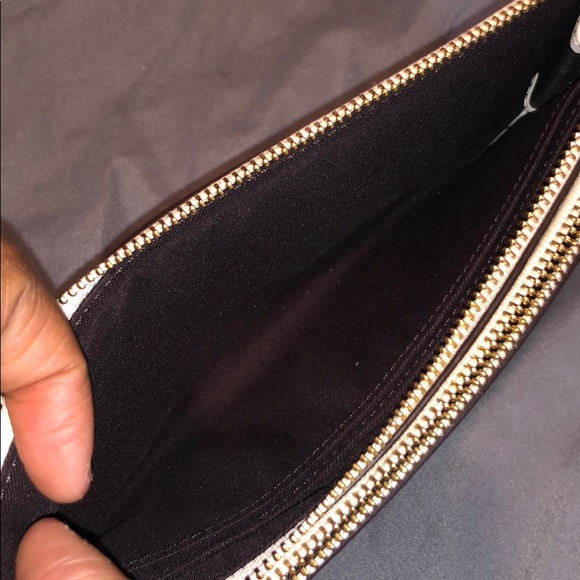 Coach wristlet - Picture 4 of 5